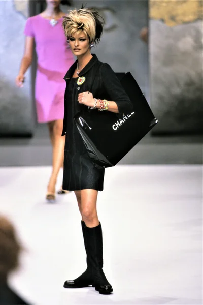 Look 77